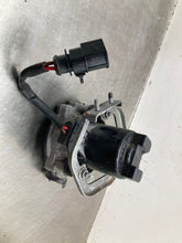 Load image into Gallery viewer, AIR INJECTION PUMP SMOG Volkswagen Jetta 2014 14 - NW477317
