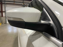 Load image into Gallery viewer, SIDE VIEW DOOR MIRROR Volkswagen Jetta 11 12 13 14 15 16 Right - NW477385
