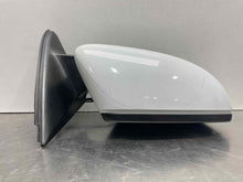 Load image into Gallery viewer, SIDE VIEW DOOR MIRROR Volkswagen Jetta 11 12 13 14 15 16 Right - NW477385
