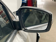 Load image into Gallery viewer, SIDE VIEW DOOR MIRROR Volkswagen Jetta 11 12 13 14 15 16 Right - NW477385
