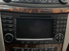 Load image into Gallery viewer, RADIO E320 E500 E55 CD Changer 2003 03 2004 04 2005 05 - NW477543
