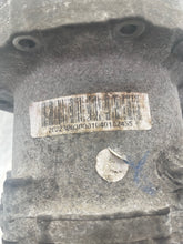 Load image into Gallery viewer, TRANSFER CASE C240 C320 E320 2003 03 04 05 06 - NW477614
