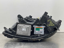 Load image into Gallery viewer, Headlight Lamp Assembly Lincoln MKZ 2017 - NW477885
