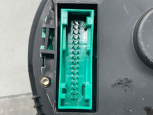 Load image into Gallery viewer, SPEEDOMETER CLUSTER Volkswagen Golf 2004 04 2005 05 2006 06 07 Auto - NW477997
