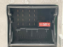 Load image into Gallery viewer, RADIO VW GOLF JETTA PASSAT 2001 01 02 03 04 05 AM FM CD - NW477964
