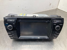 Load image into Gallery viewer, RADIO Toyota Corolla 2015 15 2016 16 - NW478323
