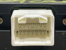 Load image into Gallery viewer, CLOCK Toyota Camry 2004 04 2005 05 2006 06 - NW478265
