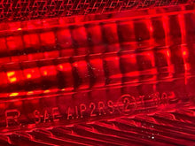 Load image into Gallery viewer, TAIL LIGHT LAMP ASSEMBLY Camry 2002 02 2003 03 2004 04 Right - NW478392
