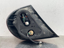Load image into Gallery viewer, TAIL LIGHT LAMP ASSEMBLY Camry 2002 02 2003 03 2004 04 Right - NW478392
