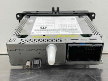 Load image into Gallery viewer, Radio Jeep Renegade 2015 - NW478638
