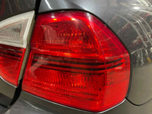 Load image into Gallery viewer, OUTER TAIL LIGHT LAMP 323i 325ci 325i 328i 330ci 330i 06-08 Right - NW478915
