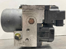 Load image into Gallery viewer, ABS PUMP Volvo V40 2000 00 2001 01 2002 02 2003 03 04 - NW478963
