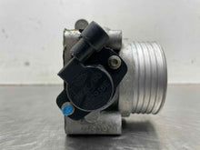 Load image into Gallery viewer, THROTTLE BODY Volvo S40 V40 2000 00 2001 01 02 03 04 - NW479563
