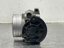 Load image into Gallery viewer, THROTTLE BODY Volvo S40 V40 2000 00 2001 01 02 03 04 - NW479563
