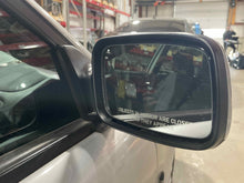 Load image into Gallery viewer, SIDE VIEW MIRROR Volvo S40 2000 00 01 02 03 04 Right - NW479117
