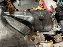 Load image into Gallery viewer, Inverter  HIGHLANDER 2012 - NW479100
