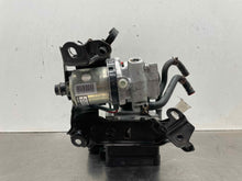 Load image into Gallery viewer, ABS Pump  HIGHLANDER 2012 - NW478962
