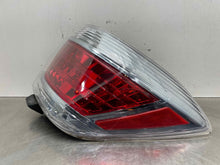 Load image into Gallery viewer, TAIL LIGHT LAMP ASSEMBLY Highlander 2011 11 2012 12 2013 13 Right - NW479574
