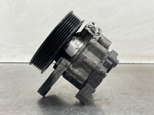 Load image into Gallery viewer, POWER STEERING PUMP C250 C300 C350 C63 E350 E550 E63 10-13 - NW479532
