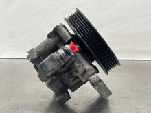 Load image into Gallery viewer, POWER STEERING PUMP C250 C300 C350 C63 E350 E550 E63 10-13 - NW479532
