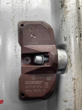 Load image into Gallery viewer, WHEEL Mercedes E320 E500 E350 2003 03 2004 04 05 06 07 16x8 5 Double Spoke - NW480122
