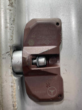 Load image into Gallery viewer, WHEEL Mercedes E320 E500 E350 2003 03 2004 04 05 06 07 16x8 5 Double Spoke - NW480125
