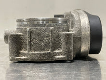 Load image into Gallery viewer, THROTTLE BODY BMW 530i 330i 525i 323i 325i Z4 2006 06 2007 07 2008 08 - NW480756
