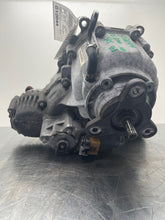Load image into Gallery viewer, TRANSFER CASE BMW 530xi 528xi 328xi 332xi 2006 06 2007 07 2008 08 09 2010 10 - NW480750
