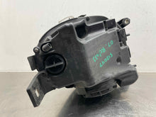 Load image into Gallery viewer, HEADLIGHT LAMP ASSEMBLY R320 R350 R500 R63 06 07 08 09 10 Right - NW480498
