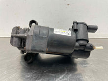 Load image into Gallery viewer, AIR RIDE COMPRESSOR R320 R350 R500 R63 2006-2013 - NW480162

