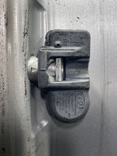 Load image into Gallery viewer, WHEEL RIM C250 C300 C350 C63 12-14 17x8-1/2 17x8-1/2, 5 lug, 112mm - NW481303
