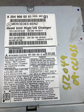 Load image into Gallery viewer, RADIO Mercedes-Benz C230 C300 C350 C63 GLK350 2009 09 2010 10 - NW481187
