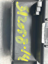 Load image into Gallery viewer, Radio  MERCEDES E-CLASS 2014 - NW481923
