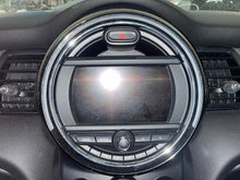 Load image into Gallery viewer, Info-Gps Screen  MINI COOPER 2016 - NW481871
