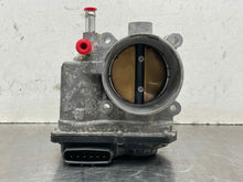 Load image into Gallery viewer, THROTTLE BODY Jaguar S Type 2006 06 2007 07 2008 08 - NW482354
