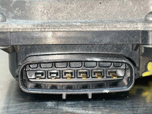 Load image into Gallery viewer, THROTTLE BODY Lexus IS250 GS300 2006 06 2007 07 2008 08 2009 09 10 11 - NW482355
