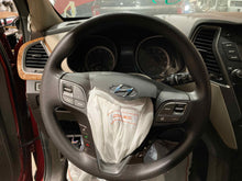 Load image into Gallery viewer, Steering Wheel Hyundai Santa Fe 2016 - NW460939
