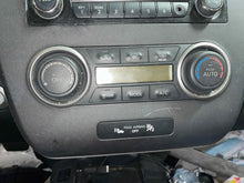 Load image into Gallery viewer, Temperature Controls Nissan Leaf 2015 - NW482674
