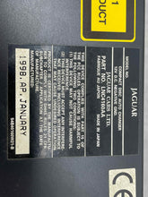 Load image into Gallery viewer, CD CHANGER Jaguar XJ8 XK8 2000 00 01 02 03 04 05 06 - NW483242
