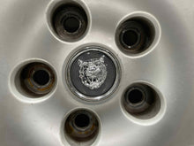 Load image into Gallery viewer, WHEEL Jaguar Xj8 98 99 16" Alloy 10 Triangle Slots - NW483359
