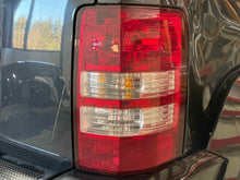 Load image into Gallery viewer, TAIL LIGHT LAMP Jeep Liberty 08 09 10 11 12 Right - NW483307
