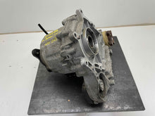 Load image into Gallery viewer, TRANSFER CASE 535i 535i Gt 550i 550i Gt 750 HYBRID 750i 750il B7 10-12 - NW484394
