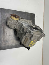 Load image into Gallery viewer, TRANSFER CASE 535i 535i Gt 550i 550i Gt 750 HYBRID 750i 750il B7 10-12 - NW484394
