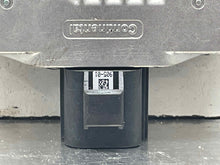 Load image into Gallery viewer, FUEL PUMP CONTROL MODULE COMPUTER Evoque LR2 LR4 Range Rover Sport 10-16 - NW484017
