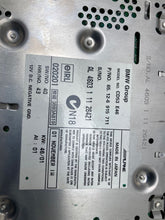 Load image into Gallery viewer, RADIO BMW 320i 330i M3 2002 02 03 04 05 06 AM/FM/CD - NW484305
