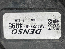Load image into Gallery viewer, RADIATOR FAN ASSEMBLY Highlander 2008 08 2009 09 2010 10 11 12 - NW484641
