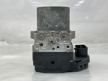 Load image into Gallery viewer, ABS Pump  HIGHLANDER 2009 - NW484501
