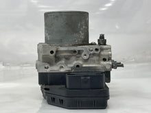 Load image into Gallery viewer, ABS Pump  HIGHLANDER 2009 - NW484501
