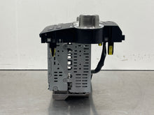 Load image into Gallery viewer, Radio  HIGHLANDER 2009 - NW484885
