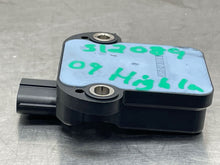 Load image into Gallery viewer, Air Bag occupant detection computer Highlander XD Camry 04 05 06 - 11 - NW484574
